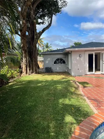 550 NE 174th Street North Miami Beach FL 33162
