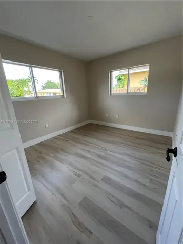 550 NE 174th Street North Miami Beach FL 33162