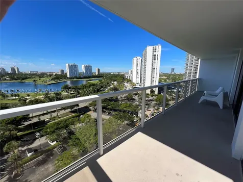 3731 N Country Club Drive Aventura FL 33180