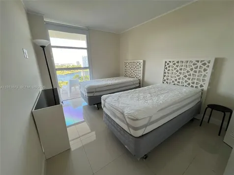 3731 N Country Club Drive Aventura FL 33180