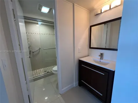 3731 N Country Club Drive Aventura FL 33180