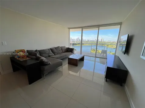 3731 N Country Club Drive Aventura FL 33180
