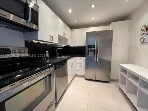 3731 N Country Club Drive Aventura FL 33180