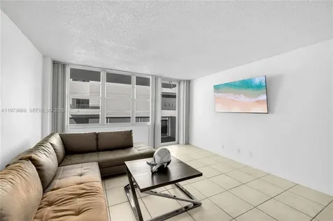 3725 S Ocean Drive Hollywood FL 33019