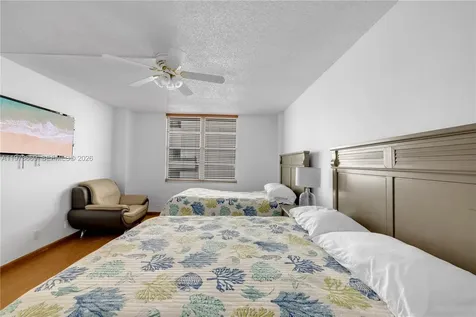 3725 S Ocean Drive Hollywood FL 33019