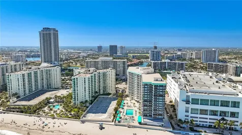 3725 S Ocean Drive Hollywood FL 33019