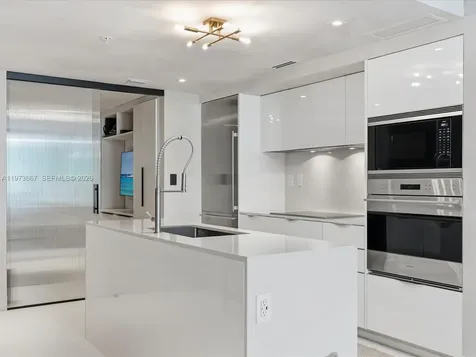 9521 E Bay Harbor Drive Bay Harbor Islands FL 33154