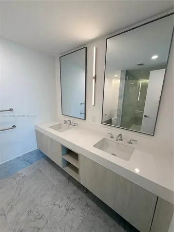 9221 E Bay Harbor Drive Bay Harbor Islands FL 33154