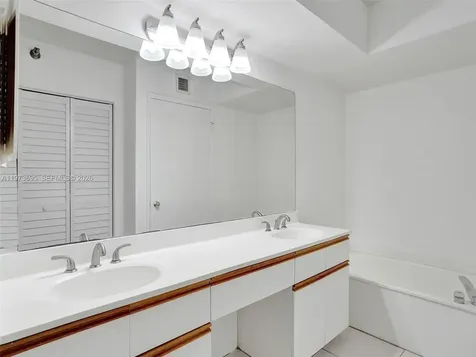 3400 192nd Street Aventura FL 33180