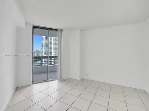 3400 192nd Street Aventura FL 33180
