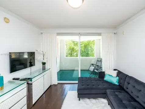 17145 N Bay Road Sunny Isles Beach FL 33160