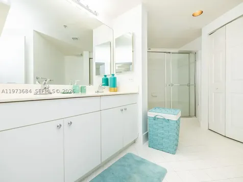 17145 N Bay Road Sunny Isles Beach FL 33160