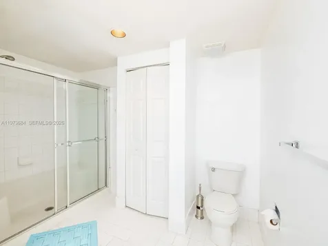 17145 N Bay Road Sunny Isles Beach FL 33160