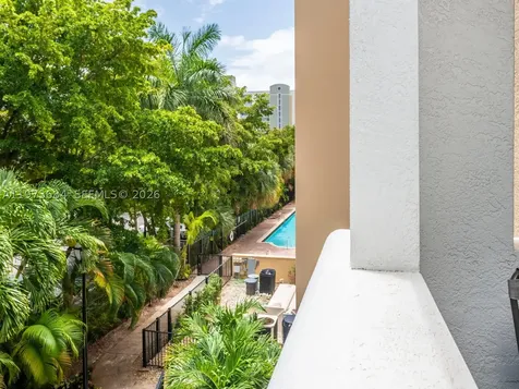 17145 N Bay Road Sunny Isles Beach FL 33160