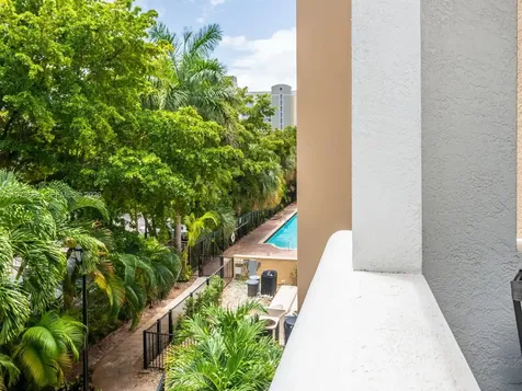 17145 N Bay Road Sunny Isles Beach FL 33160