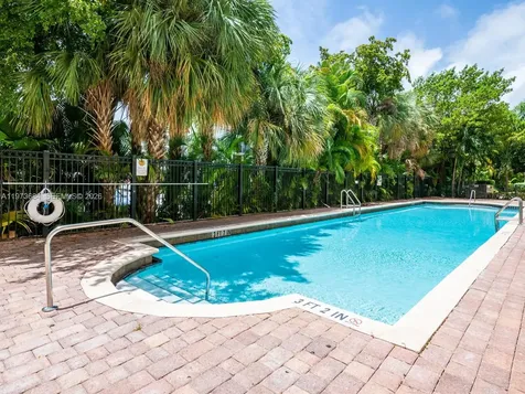 17145 N Bay Road Sunny Isles Beach FL 33160