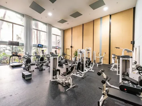 17145 N Bay Road Sunny Isles Beach FL 33160