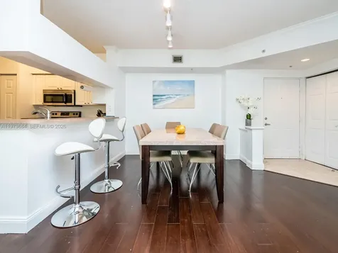 17145 N Bay Road Sunny Isles Beach FL 33160