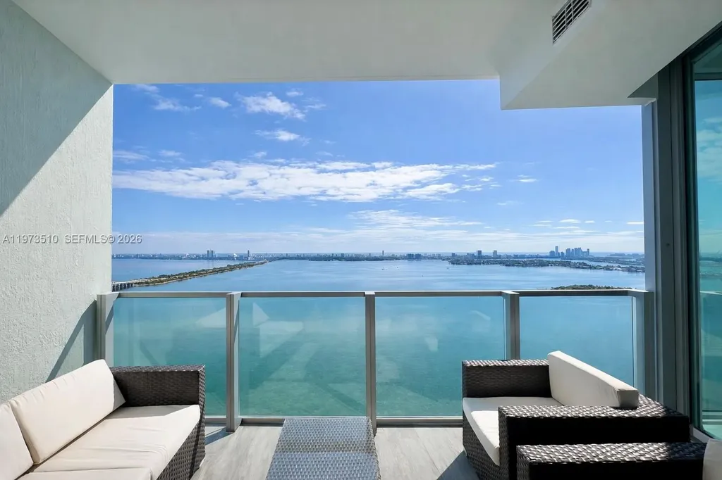 2900 NE 7th Avenue Miami FL 33137