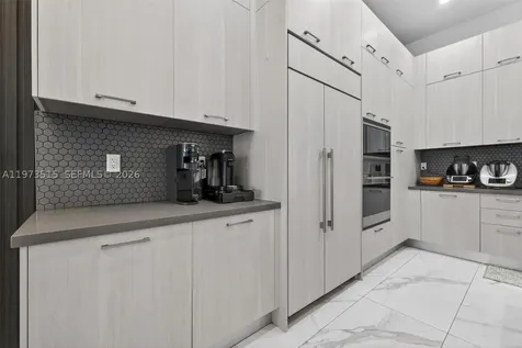 8126 NW 48th Terrace Doral FL 33166
