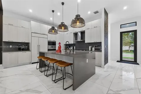 8126 NW 48th Terrace Doral FL 33166