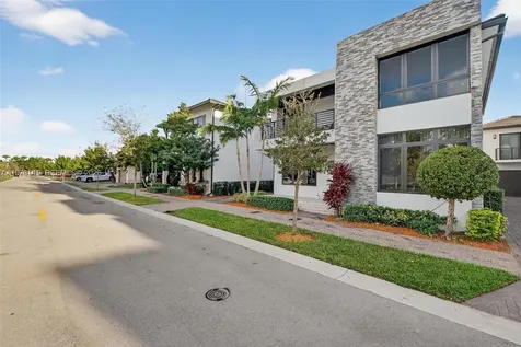 8126 NW 48th Terrace Doral FL 33166