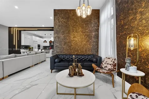 8126 NW 48th Terrace Doral FL 33166