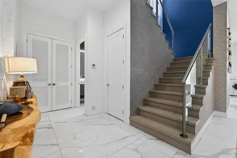 8126 NW 48th Terrace Doral FL 33166