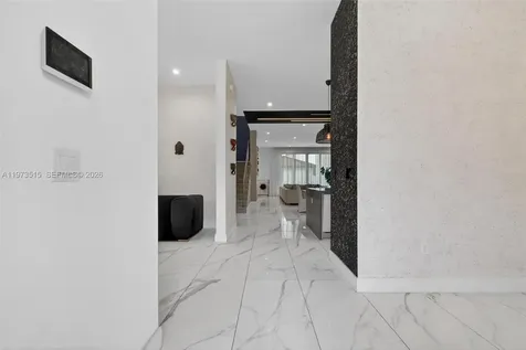 8126 NW 48th Terrace Doral FL 33166
