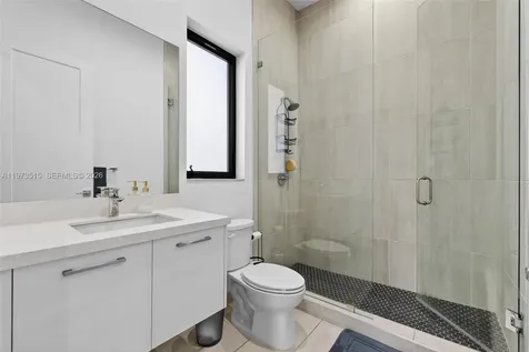 8126 NW 48th Terrace Doral FL 33166
