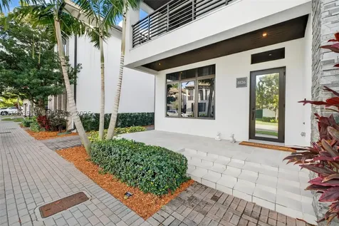 8126 NW 48th Terrace Doral FL 33166