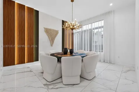 8126 NW 48th Terrace Doral FL 33166