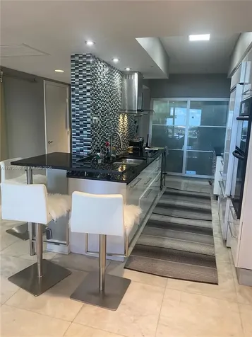 1800 Ocean Drive Hallandale Beach FL 33009