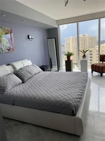 1800 Ocean Drive Hallandale Beach FL 33009