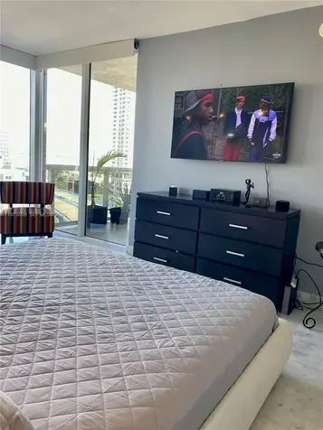 1800 Ocean Drive Hallandale Beach FL 33009