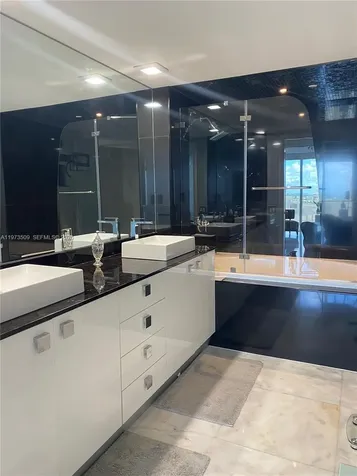 1800 Ocean Drive Hallandale Beach FL 33009