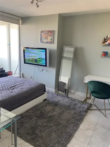 1800 Ocean Drive Hallandale Beach FL 33009