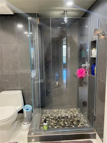 1800 Ocean Drive Hallandale Beach FL 33009