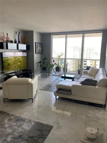 1800 Ocean Drive Hallandale Beach FL 33009
