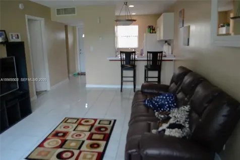 5021 W Oakland Park Boulevard Lauderdale Lakes FL 33313