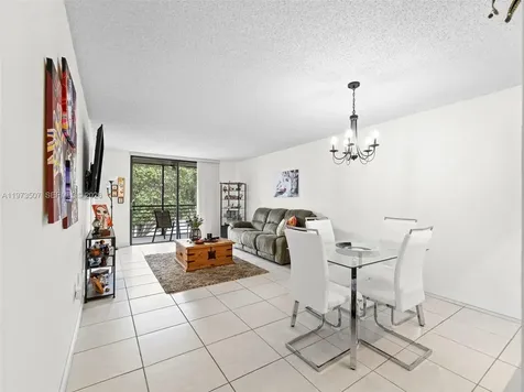 901 Colony Point Circle Pembroke Pines FL 33026