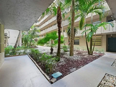 901 Colony Point Circle Pembroke Pines FL 33026