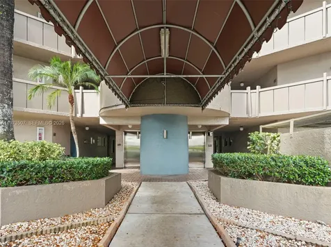 901 Colony Point Circle Pembroke Pines FL 33026