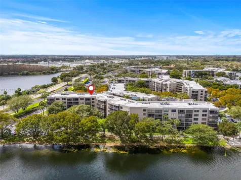 901 Colony Point Circle Pembroke Pines FL 33026