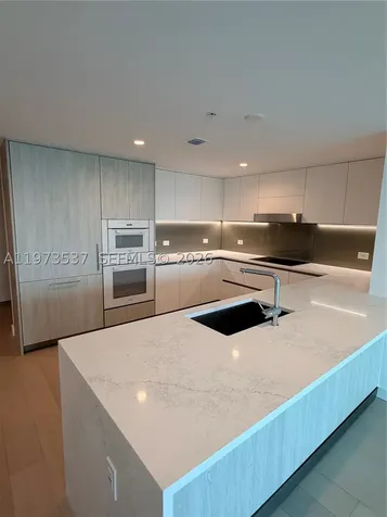 9221 E Bay Harbor Drive Bay Harbor Islands FL 33154