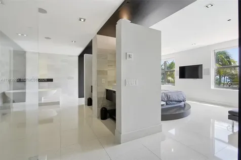1330 Ocean Drive Miami Beach FL 33139