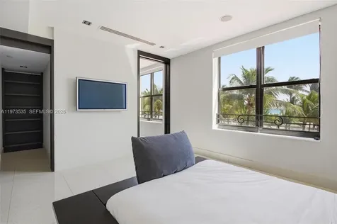 1330 Ocean Drive Miami Beach FL 33139