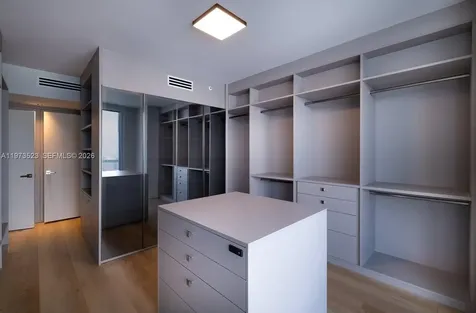 465 Brickell Avenue Miami FL 33131