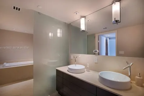 465 Brickell Avenue Miami FL 33131