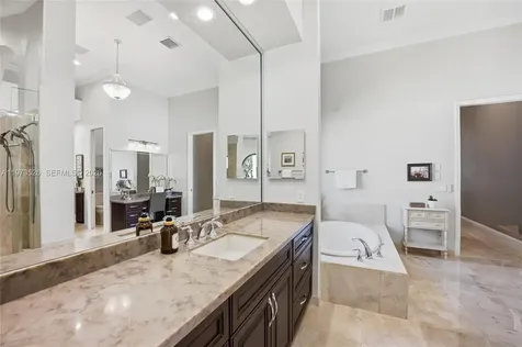 2465 Provence Circle Weston FL 33327